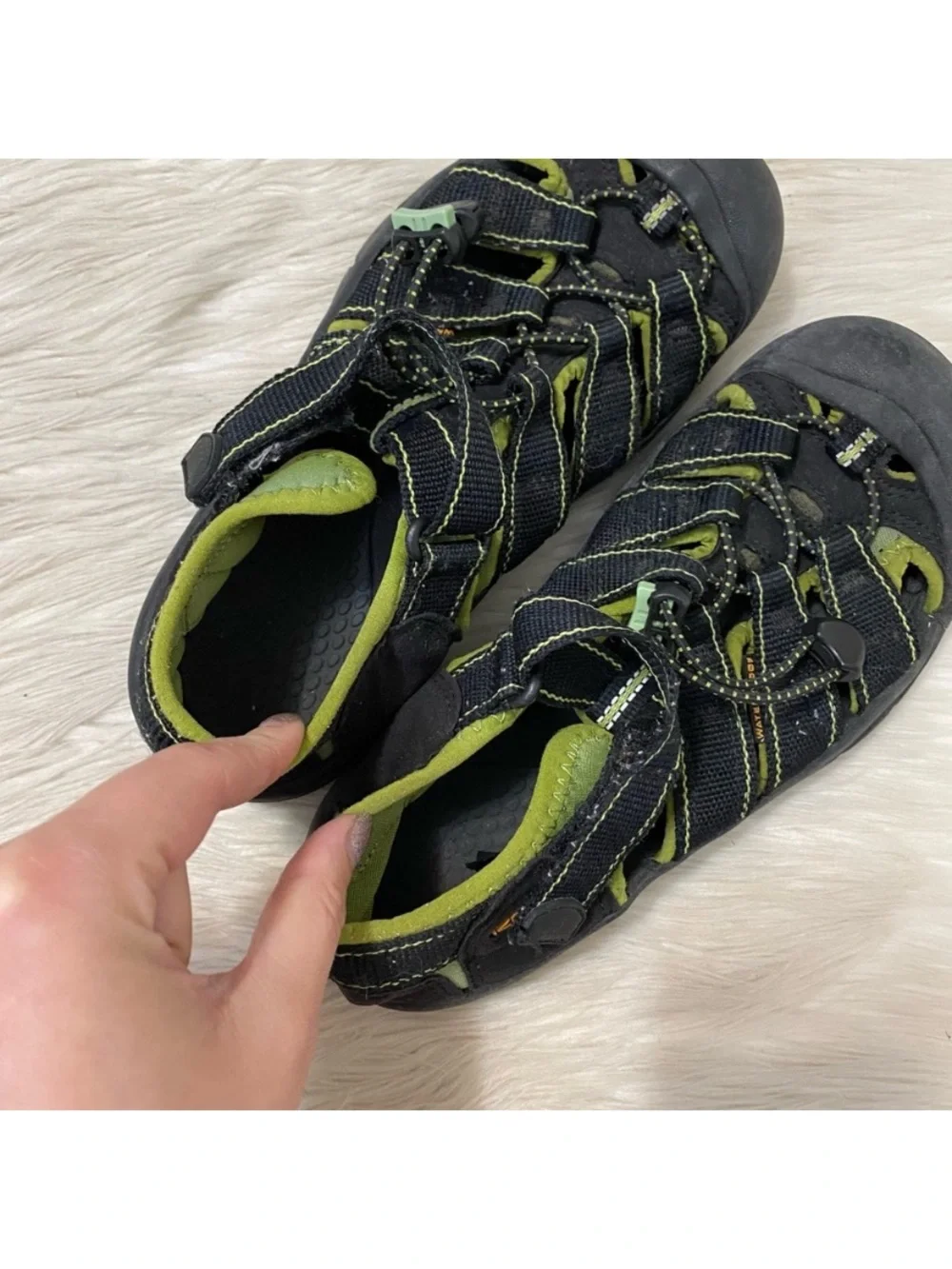 Keen Kids Black Green Newport Sandals Hiking Outdoors Boys Girls Unisex US 3